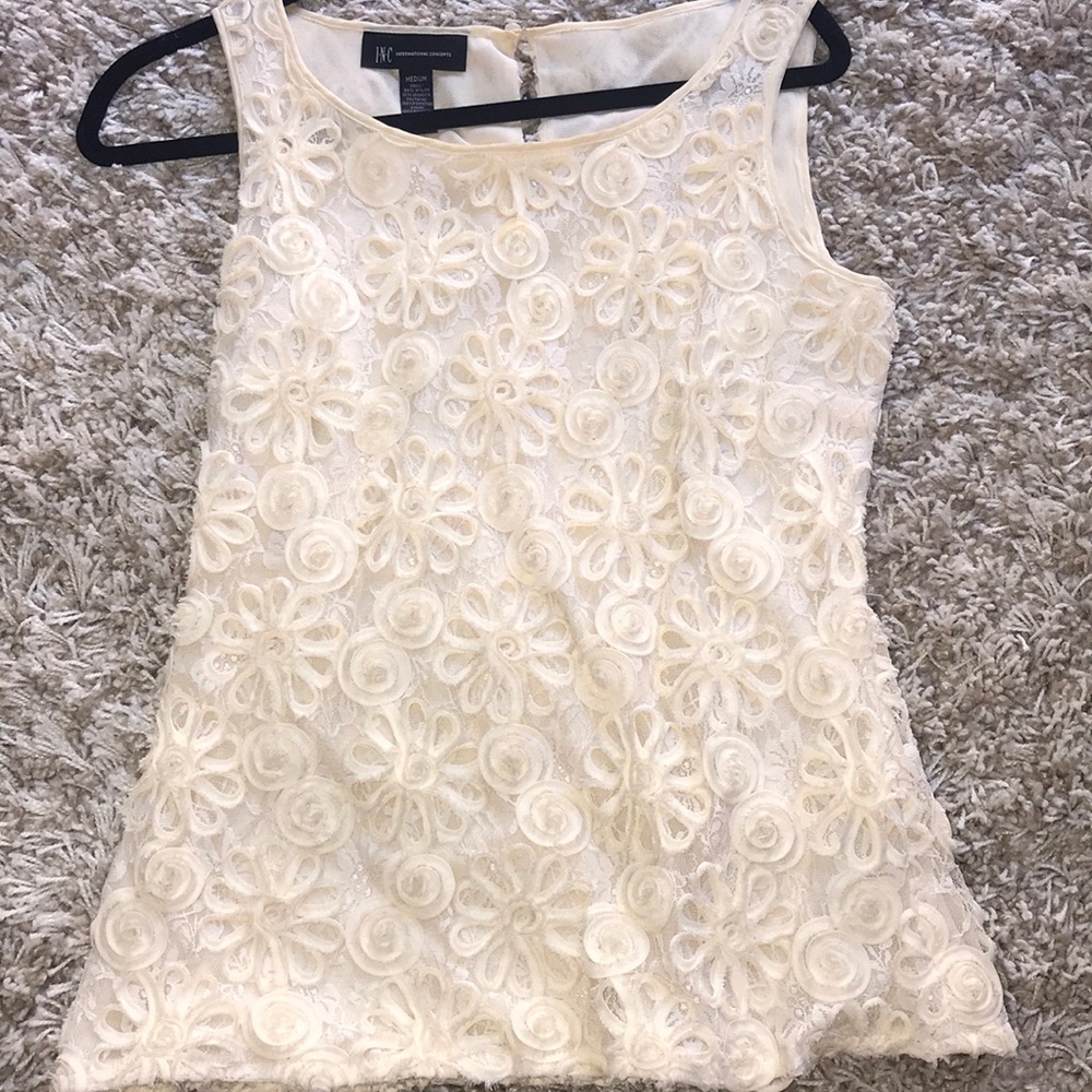 Flower embroidered tank top